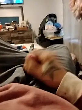 Snapshot of hornygiltz92 chatting on January 2026 09:18:02 PM hornygiltz92 online show from January 2026 09:18:02 PM