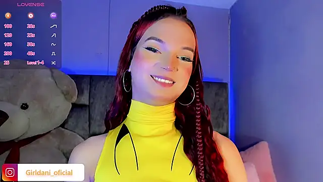 Snapshot of Liittle_foxxxy chatting on December 2024 06:53:01 AM Liittle foxxxy online show from December 2024 06:53:01 AM