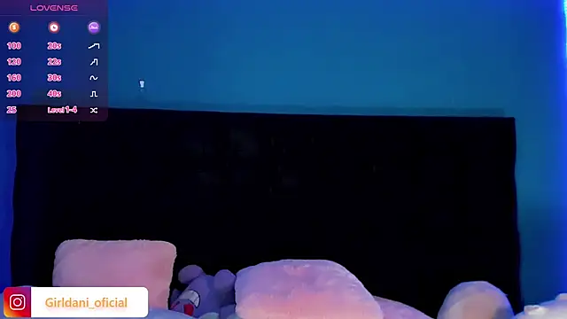 Snapshot of Liittle_foxxxy chatting on January 2025 01:29:01 PM Liittle foxxxy online show from January 2025 01:29:01 PM