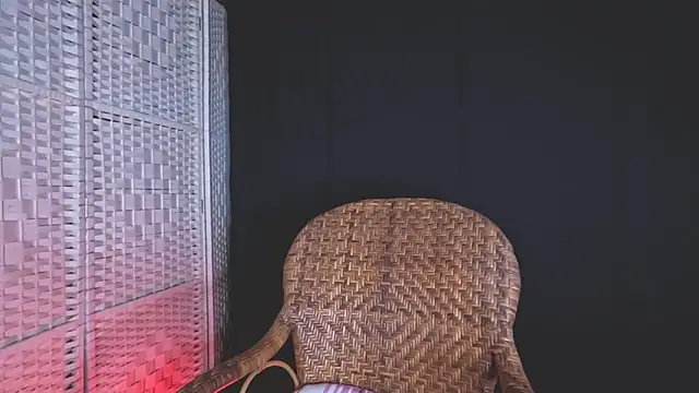 Snapshot of KayleyxEmily chatting on December 2024 02:53:01 PM KayleyxEmily online show from December 2024 02:53:01 PM