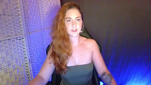 Snapshot of KayleyxEmily chatting on October 2025 07:56:01 PM KayleyxEmily online show from October 2025 07:56:01 PM