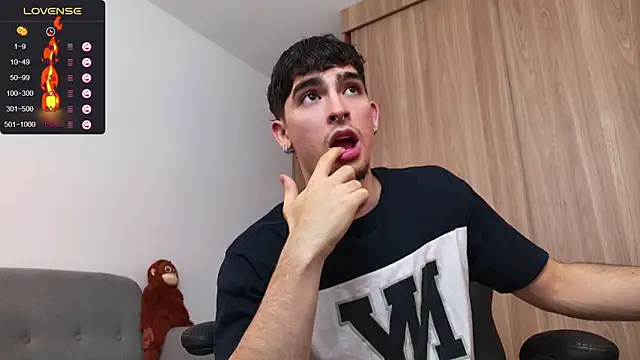 zenn rush1 online show from December 2024 07:46:02 PM