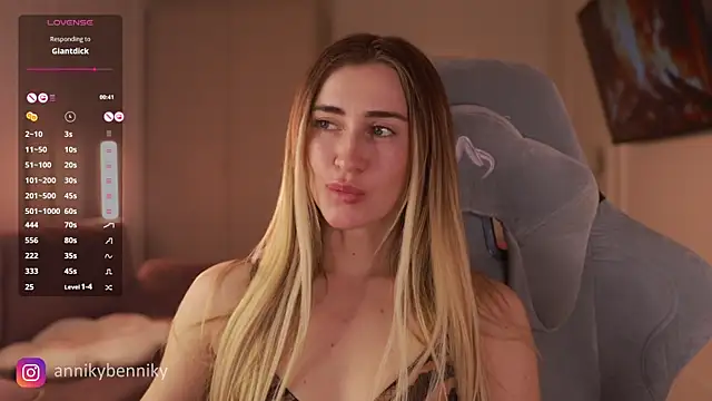 Coconutkittyy online show from March 2025 09:03:02 PM