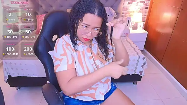 italy   boobs online show from November 2025 12:05:02 PM