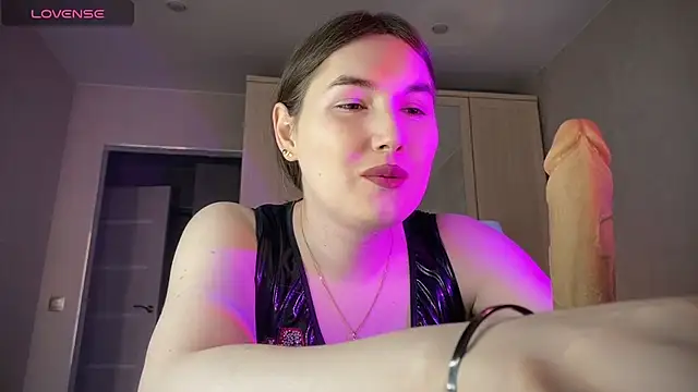 Snapshot of Maria_Bowie chatting on May 2026 04:40:02 AM Maria Bowie online show from May 2026 04:40:02 AM
