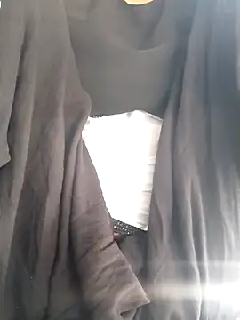 saloni19881 online show from September 2025 03:28:01 AM