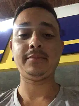 isacalejandroo online show from December 2024 02:14:02 AM