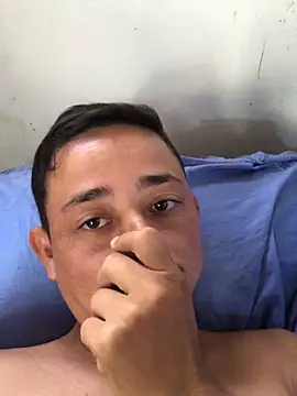 isacalejandroo online show from December 2024 07:57:01 PM