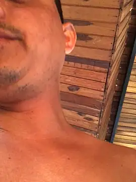 isacalejandroo online show from January 2025 06:03:02 PM