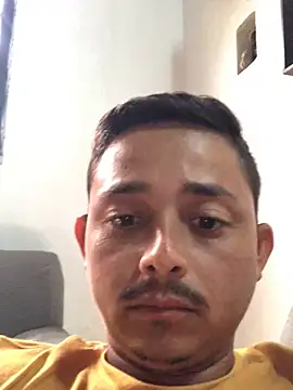 isacalejandroo online show from January 2026 02:53:02 PM