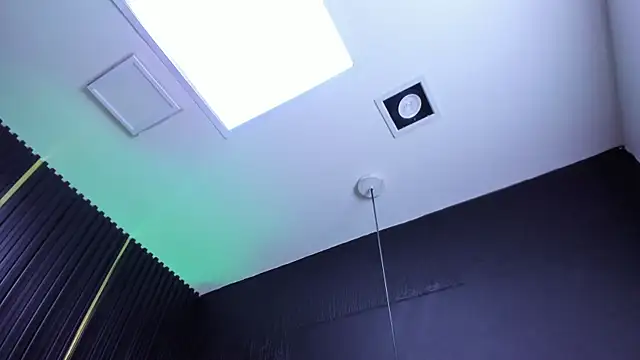 AndyBlake  online show from March 2025 03:18:02 AM