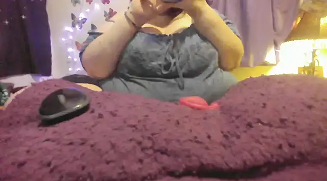 Snapshot of Alli_Kat chatting on January 2025 09:00:02 AM Alli Kat online show from January 2025 09:00:02 AM