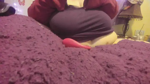 Snapshot of Alli_Kat chatting on February 2025 07:59:01 PM Alli Kat online show from February 2025 07:59:01 PM