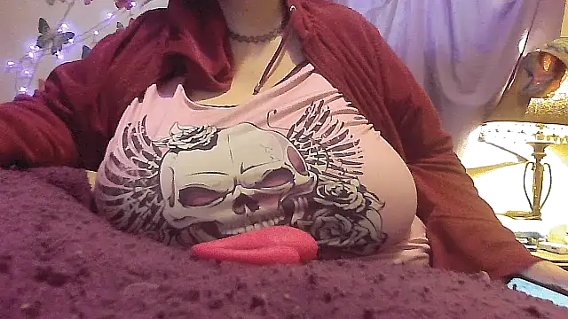 Snapshot of Alli_Kat chatting on March 2025 01:42:01 PM Alli Kat online show from March 2025 01:42:01 PM