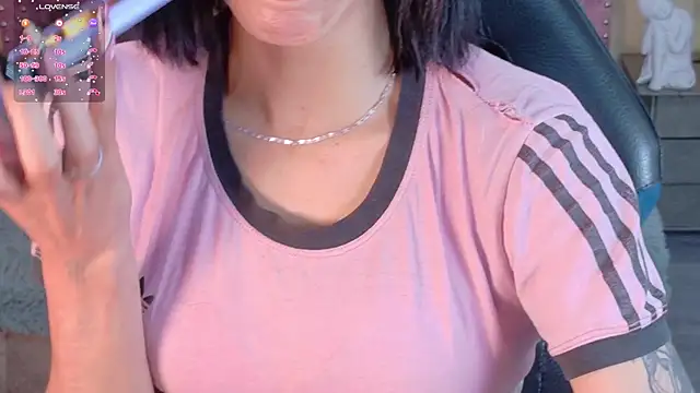 Snapshot of Scarllett_BDSM chatting on October 2025 08:53:02 PM Scarllett BDSM online show from October 2025 08:53:02 PM