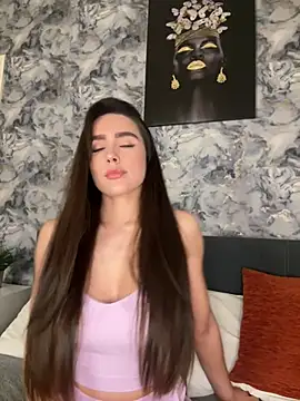 Snapshot of EmmaRosalie chatting on March 2025 08:29:02 PM EmmaRosalie online show from March 2025 08:29:02 PM