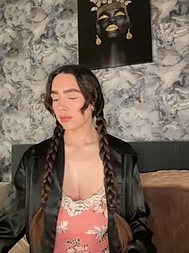 Snapshot of EmmaRosalie chatting on March 2025 09:21:01 PM EmmaRosalie online show from March 2025 09:21:01 PM