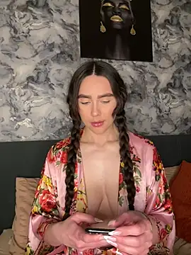 Snapshot of EmmaRosalie chatting on March 2025 12:47:01 AM EmmaRosalie online show from March 2025 12:47:01 AM