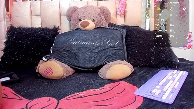 Maavca  online show from October 2025 08:05:01 PM