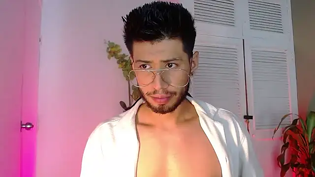 Snapshot of Colby_brown03 chatting on November 2025 07:34:02 PM Colby brown03 online show from November 2025 07:34:02 PM