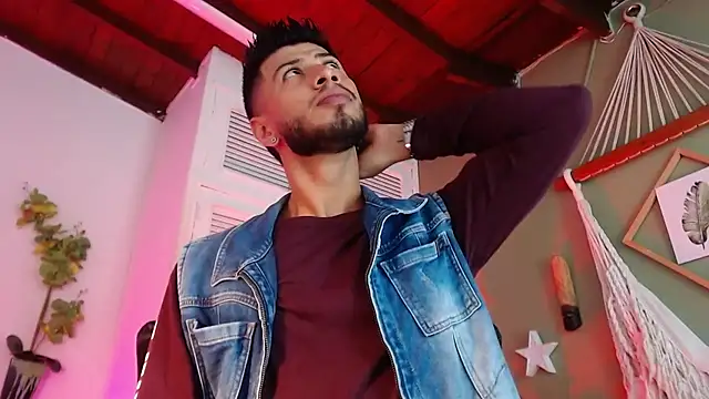 Snapshot of Colby_brown03 chatting on November 2025 07:27:01 PM Colby brown03 online show from November 2025 07:27:01 PM