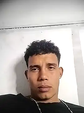 Snapshot of alex_candela chatting on December 2024 11:35:01 PM alex candela online show from December 2024 11:35:01 PM