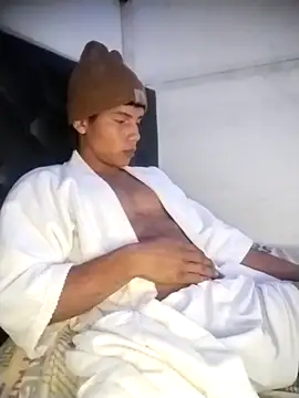 Snapshot of alex_candela chatting on February 2025 08:11:02 AM alex candela online show from February 2025 08:11:02 AM