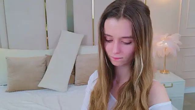 MarybethSnow online show from April 2026 05:17:01 PM