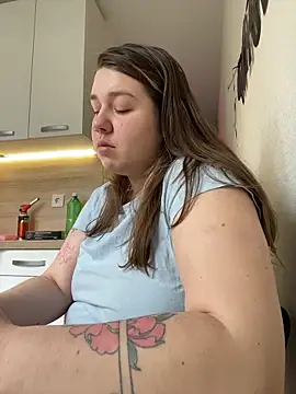 SuzieMurray online show from April 2026 08:23:02 AM