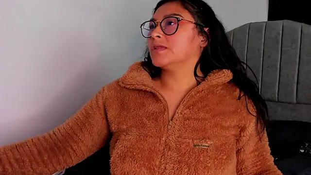 lorymoon online show from December 2024 01:22:01 AM