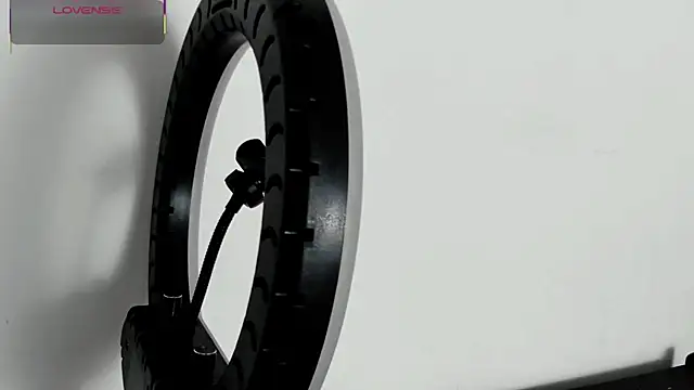 lorymoon online show from February 2025 07:09:01 PM