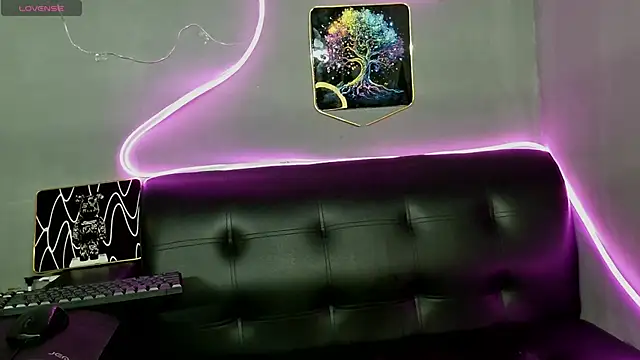 Laurentdupont04 online show from May 2026 01:52:01 PM