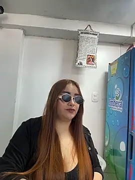 Snapshot of Tatiana_O chatting on December 2025 04:04:01 PM Tatiana O online show from December 2025 04:04:01 PM