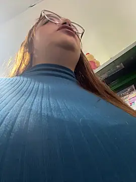 Snapshot of Tatiana_O chatting on February 2026 01:04:01 PM Tatiana O online show from February 2026 01:04:01 PM