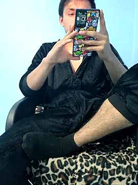 Snapshot of charlesss19 chatting on December 2025 09:58:01 AM charlesss19 online show from December 2025 09:58:01 AM