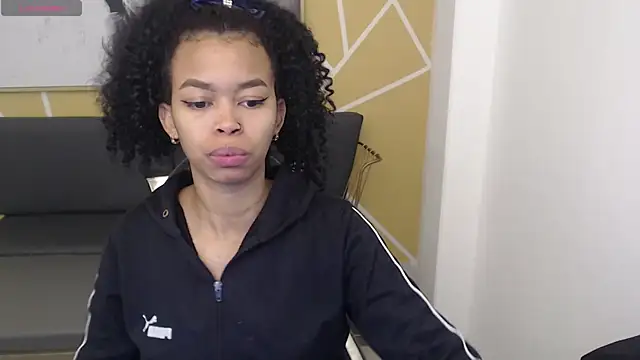 Shenna brunette  online show from March 2025 01:14:02 PM