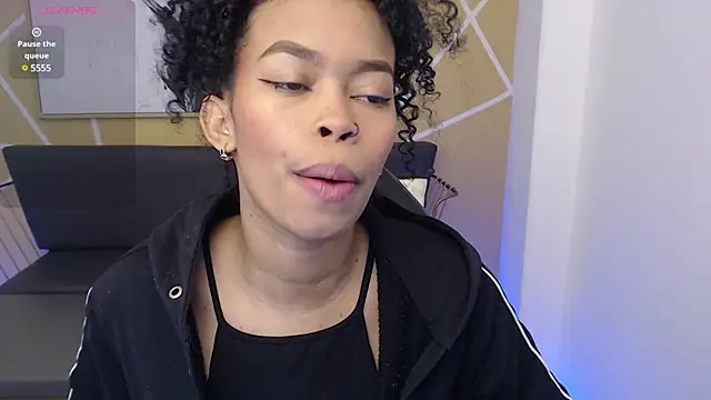 Shenna brunette  online show from March 2025 01:07:01 PM