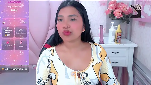 Snapshot of lauren_sofia19 chatting on December 2024 09:19:02 AM lauren sofia19 online show from December 2024 09:19:02 AM