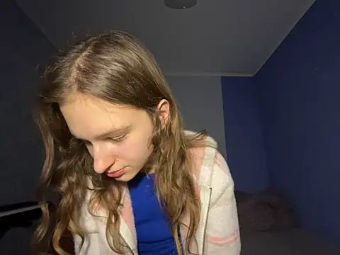 Snapshot of Eva_Angel3 chatting on December 2024 06:10:01 PM Eva Angel3 online show from December 2024 06:10:01 PM