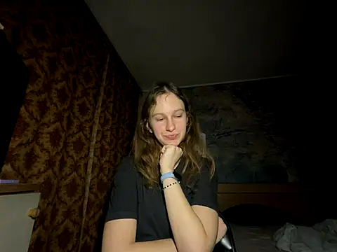 Snapshot of Eva_Angel3 chatting on December 2025 07:53:02 PM Eva Angel3 online show from December 2025 07:53:02 PM