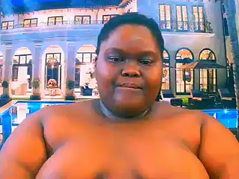 Snapshot of EbonyHotBuns chatting on June 2026 12:32:02 AM EbonyHotBuns online show from June 2026 12:32:02 AM
