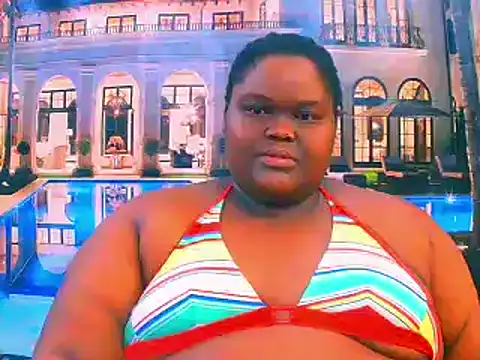 Snapshot of EbonyHotBuns chatting on June 2026 05:05:02 AM EbonyHotBuns online show from June 2026 05:05:02 AM