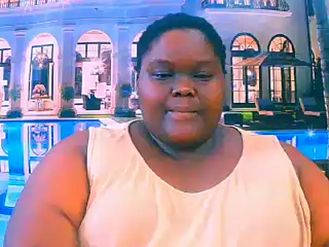 Snapshot of EbonyHotBuns chatting on June 2026 06:27:02 AM EbonyHotBuns online show from June 2026 06:27:02 AM