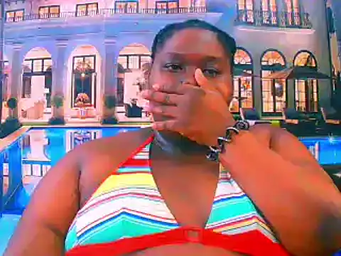 Snapshot of EbonyHotBuns chatting on June 2026 06:12:01 PM EbonyHotBuns online show from June 2026 06:12:01 PM