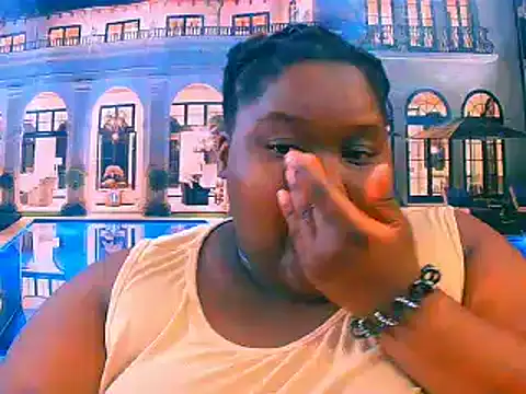 Snapshot of EbonyHotBuns chatting on June 2026 10:38:02 AM EbonyHotBuns online show from June 2026 10:38:02 AM