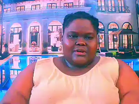 Snapshot of EbonyHotBuns chatting on July 2026 06:25:01 PM EbonyHotBuns online show from July 2026 06:25:01 PM