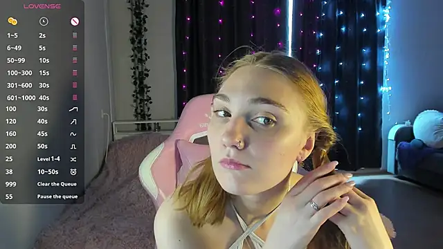 Snapshot of ReddHotPipper chatting on January 2025 05:11:01 AM ReddHotPipper online show from January 2025 05:11:01 AM