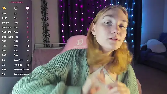 Snapshot of ReddHotPipper chatting on January 2025 01:03:01 AM ReddHotPipper online show from January 2025 01:03:01 AM