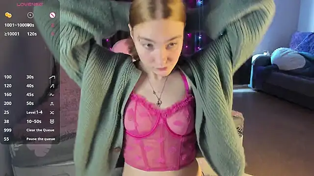 Snapshot of ReddHotPipper chatting on February 2025 05:07:02 AM ReddHotPipper online show from February 2025 05:07:02 AM