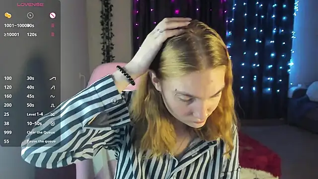 Snapshot of ReddHotPipper chatting on February 2025 01:08:01 AM ReddHotPipper online show from February 2025 01:08:01 AM